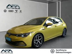 Limonengelb metallic Gebraucht 2020 VW Golf VIII Style Limousine | 22.850 € (Guter Preis)