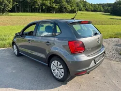 Grau Gebraucht 2015 VW Polo Comfortline Limousine | 6.290 € (Guter Preis)