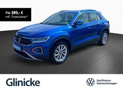 Blau Gebraucht 2024 VW T-Roc Life SUV | 27.833 € (Fairer Preis)