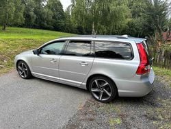 Silber Gebraucht 2014 Volvo V70 Summum Kombi | 14.500 €