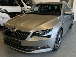 Beige Gebraucht 2017 Skoda Superb LAURIN & KLEMENT Kombi | 18.600 € (Fairer Preis)