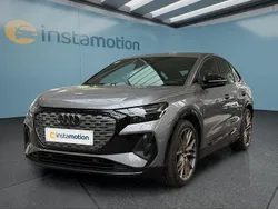 Grau Gebraucht 2022 Audi Q4 e-tron SUV | 36.849 € (Fairer Preis)