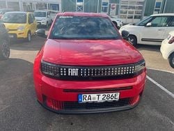 Passione rot Gebraucht 2025 Fiat Grande Panda Red Kleinwagen | 22.890 € (Guter Preis)