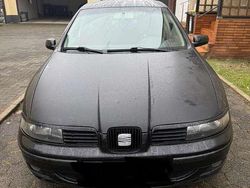 Gebraucht 2000 Seat Leon Limousine | 1.200 € (Fairer Preis)