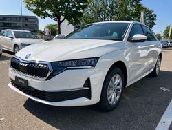 Weiß Neu 2025 Skoda Octavia Selection Kombi | 34.391 € (Guter Preis)