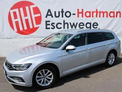 Scale silver (metallic) Gebraucht 2023 VW Passat Business Kombi | 26.740 € (Superpreis)