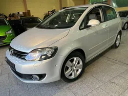 Silber Gebraucht 2009 VW Golf Plus Comfortline Van / Kleinbus | 5.490 € (Fairer Preis)