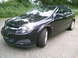Schwarz Gebraucht 2008 Opel Astra GTC Edition Coupé | 3.950 € (Fairer Preis)
