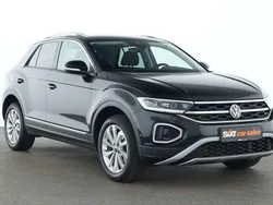 Deep black perleffekt Gebraucht 2024 VW T-Roc Style SUV | 26.550 € (Guter Preis)