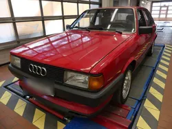 Rot Gebraucht 1985 Audi 80 Limousine | 6.000 €
