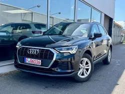Schwarz Gebraucht 2019 Audi Q3 Basis SUV | 21.399 € (Teuer)