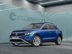 Blau Gebraucht 2023 VW T-Roc Life SUV | 28.200 € (Fairer Preis)