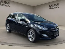 Schwarz Gebraucht 2015 Hyundai i30 Kombi | 12.300 € (Fairer Preis)