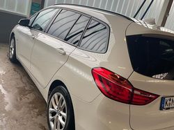 Weiß Gebraucht 2018 BMW 216 Gran Tourer Sport Line Van / Kleinbus | 15.500 € (Etwas zu teuer)