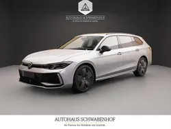 Grau Neu 2025 VW Passat R-line Kombi | 49.611 € (Superpreis)