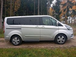 Silber Gebraucht 2021 Ford Tourneo Van / Kleinbus | 35.000 € (Fairer Preis)