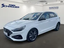 Weiß Gebraucht 2021 Hyundai i30 Edition 30+ Limousine | 18.900 € (Guter Preis)