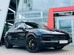 Schwarz Gebraucht 2020 Porsche Cayenne Turbo S SUV | 79.500 € (Fairer Preis)