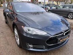 Grau Gebraucht 2016 Tesla Model S Performance Limousine | 25.900 € (Fairer Preis)