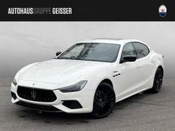 Weiß Gebraucht 2023 Maserati Ghibli Coupé | 83.999 € (Guter Preis)