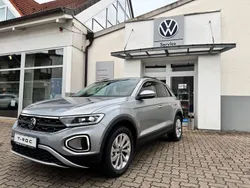 Pyritsilber Neu 2024 VW T-Roc Life SUV | 32.870 € (Superpreis)