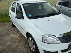 Weiß Gebraucht 2008 Dacia Logan Ambiance Limousine | 1.490 € (Fairer Preis)