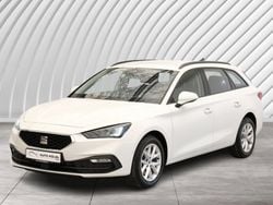 "candy" weiss Gebraucht 2023 Seat Leon Style Kombi | 23.990 € (Fairer Preis)