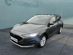 Grau Gebraucht 2022 Ford Focus Kombi | 19.399 € (Superpreis)