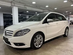 Calcitweiss unilack Gebraucht 2013 Mercedes B180 Van / Kleinbus | 10.499 € (Fairer Preis)