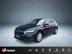 Schwarzmagic perleffekt Gebraucht 2024 Skoda Scala Essence Kleinwagen | 19.070 € (Guter Preis)