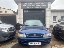 Blau Gebraucht 1994 Ford Escort Limousine | 1.999 €