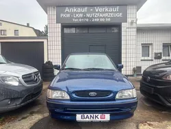 Blau Gebraucht 1994 Ford Escort Limousine | 1.999 €