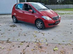 Rot Gebraucht 2010 Mercedes A160 Limousine | 2.100 € (Guter Preis)