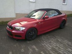 Rot Gebraucht 2011 BMW 135 Cabriolet Sport Line Cabrio | 11.499 € (Fairer Preis)