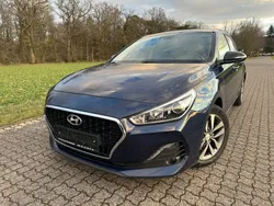 Blau Gebraucht 2019 Hyundai i30 YES! Limousine | 13.790 € (Fairer Preis)