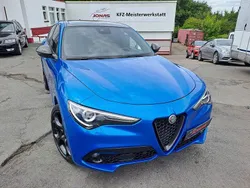 Blau Gebraucht 2022 Alfa Romeo Stelvio Estrema SUV | 37.900 € (Etwas zu teuer)