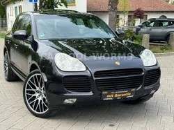Schwarz Gebraucht 2006 Porsche Cayenne Turbo S SUV | 15.990 €