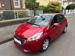 Borduexdunkelrot metallik Gebraucht 2014 Peugeot 208 Active Kleinwagen | 6.630 € (Guter Preis)