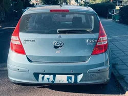 Blau Gebraucht 2009 Hyundai i30 Kleinwagen | 2.300 € (Guter Preis)