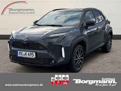 Grau Gebraucht 2025 Toyota Yaris Cross Sport SUV | 33.490 € (Fairer Preis)
