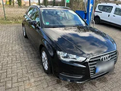 Schwarz Gebraucht 2015 Audi A3 Sportback Ambiente Limousine | 13.470 € (Fairer Preis)