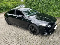 Schwarz Gebraucht 2020 Mercedes A200 Edition Limousine | 28.500 €
