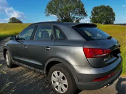 Grau Gebraucht 2013 Audi Q3 SUV | 9.500 € (Fairer Preis)