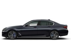 Carbonschwarz metallic Gebraucht 2022 BMW 545e M Sport Limousine | 44.998 € (Fairer Preis)