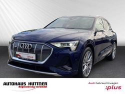 Navarrablau (metallic) Gebraucht 2020 Audi e-tron S-Line SUV | 34.970 € (Guter Preis)