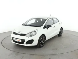 Weiß Gebraucht 2014 Kia Rio Attract Limousine | 8.270 € (Etwas zu teuer)