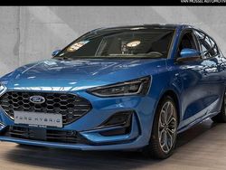 Desert island blue Gebraucht 2024 Ford Focus ST-Line X Limousine | 33.450 €