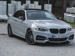 Schwarz Gebraucht 2014 BMW M235 Comfort Edition Coupé | 27.500 € (Teuer)