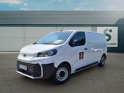Icy white Gebraucht 2024 Toyota Proace Van / Kleinbus | 31.900 € (Fairer Preis)