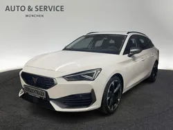 B4 "candy" weiss Gebraucht 2023 Cupra Leon Limousine | 26.860 € (Fairer Preis)